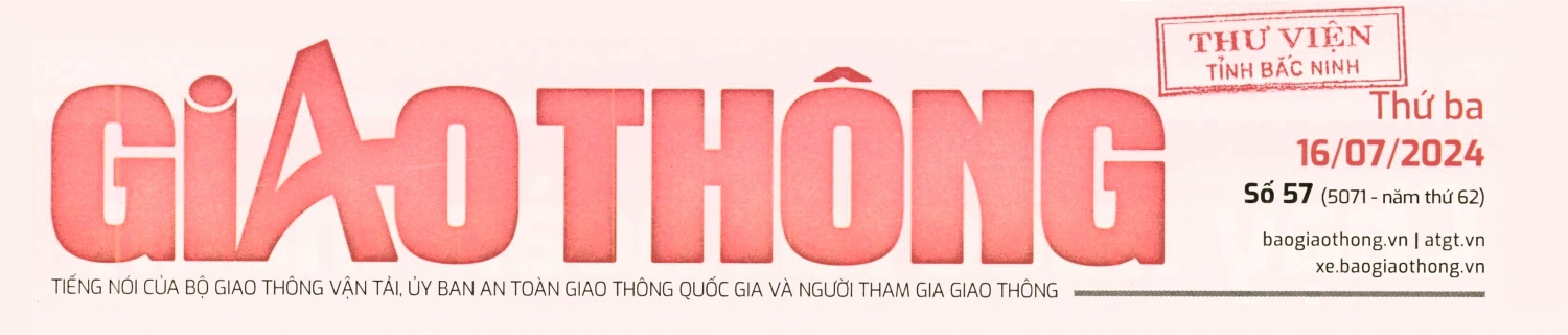 Bến thủy không phép bủa vây đê sông Cầu